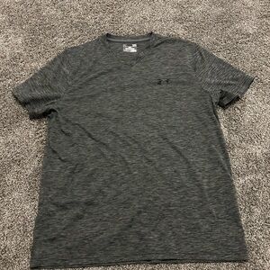 Under armor LG Men's Dark Gray V-Neck Tee